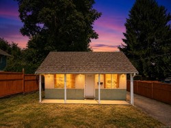 710 Fitzwilliam St Nanaimo, BC V9R 3B6