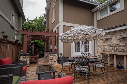 130 Brock St, Winnipeg, MB 