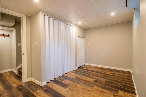 96 Elm Park Rd, Winnipeg, MB 