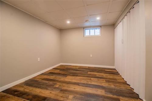 96 Elm Park Rd, Winnipeg, MB 