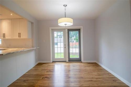 96 Elm Park Rd, Winnipeg, MB 