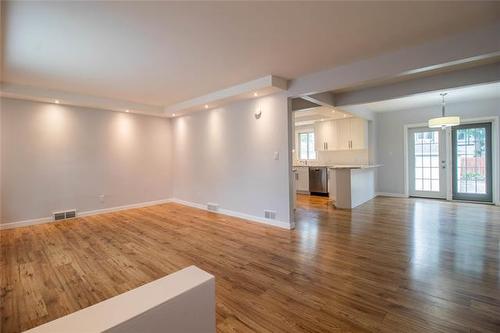 96 Elm Park Rd, Winnipeg, MB 