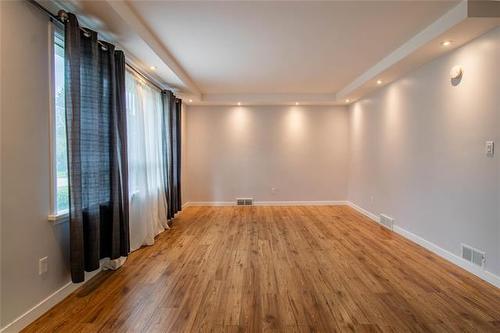 96 Elm Park Rd, Winnipeg, MB 