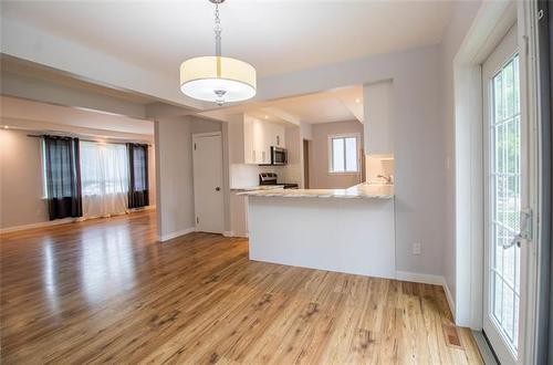 96 Elm Park Rd, Winnipeg, MB 