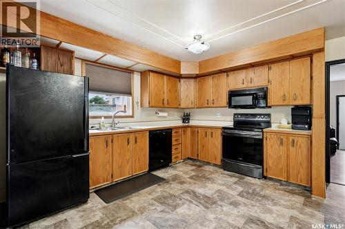 62 Robinson Crescent, Saskatoon, SK 