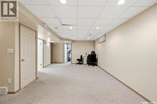 62 Robinson Crescent, Saskatoon, SK 