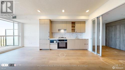2906 - 68 ESTHER SHINER BOULEVARD , Toronto, Ontario M2K 0J6 5