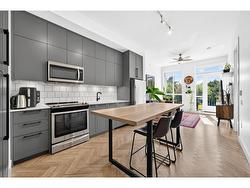 407 10168 149 STREET  Surrey, BC V3R 0E9