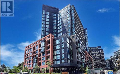 808 - 8 TIPPETT ROAD  Toronto, ON M3H 0E7