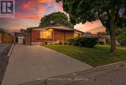 52 ALMOND ROAD  London South (South T), ON N5Z 4C4
