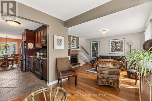 511 Deancourt Crescent, Ottawa, ON 