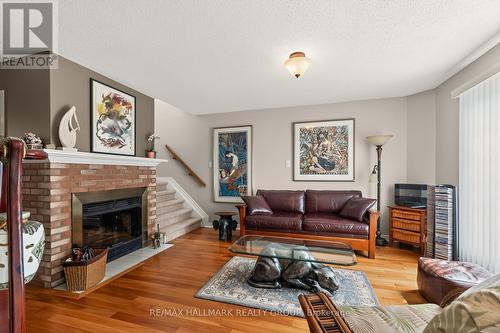 511 Deancourt Crescent, Ottawa, ON 