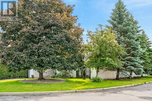 511 Deancourt Crescent, Ottawa, ON 