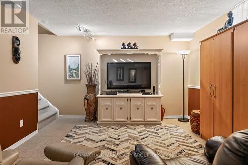 511 Deancourt Crescent, Ottawa, ON 