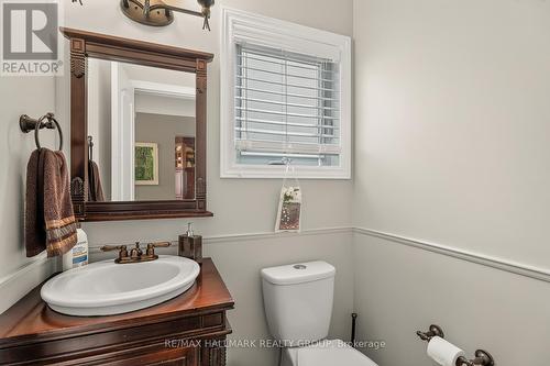 511 Deancourt Crescent, Ottawa, ON 