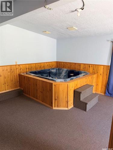706 3Rd Street E, Shaunavon, SK 