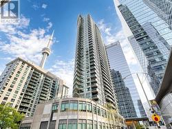 1911 - 30 GRAND TRUNK CRESCENT Toronto, ON M5J 3A4