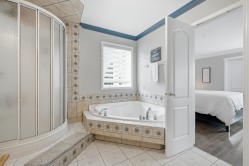 Salle de bains attenante à la CCP - 