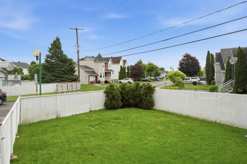 Courtyard - 13720 Rue Du Noroît, Mirabel, QC 