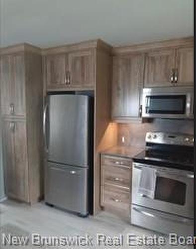 37 Jones St, Moncton, NB 