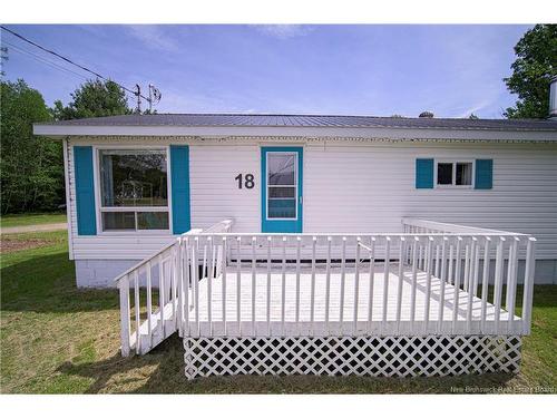 18 Hazelton Road, Doaktown, NB 
