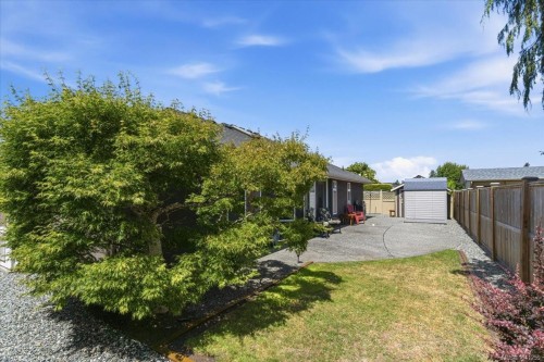 769 Anson Pl, Qualicum Beach, BC 