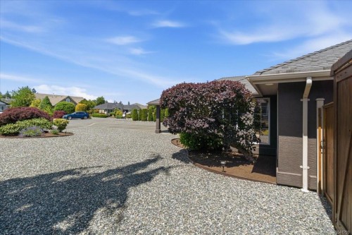 769 Anson Pl, Qualicum Beach, BC 