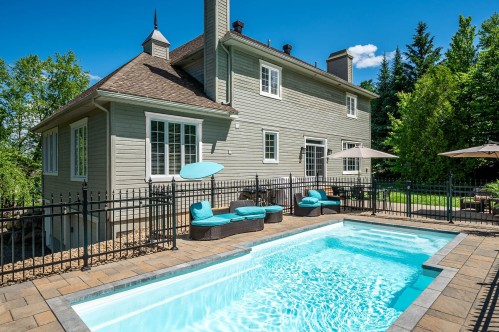 Piscine - 124 Rue Augusta, Morin-Heights, QC 
