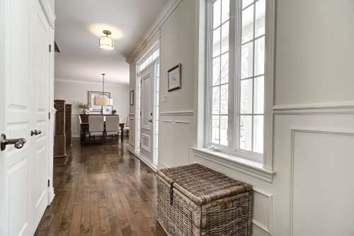 Corridor - 124 Rue Augusta, Morin-Heights, QC 