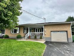 196 Godbout ST Grand-Sault/Grand Falls, NB E3Y 1C2