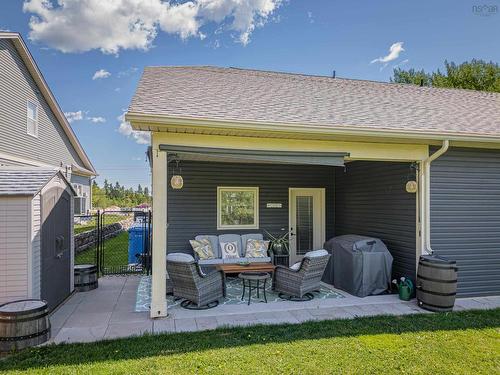4 White Road, Enfield, NS 