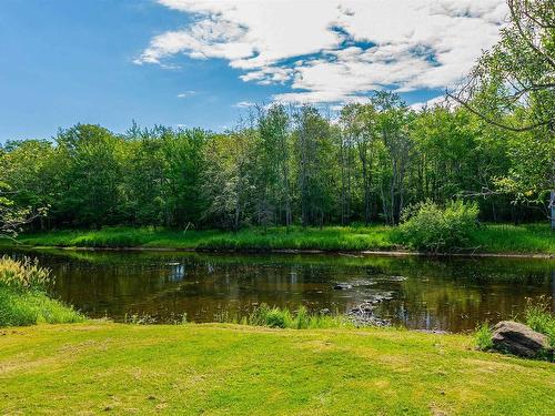 35 Riverside Lane, Enfield, NS 