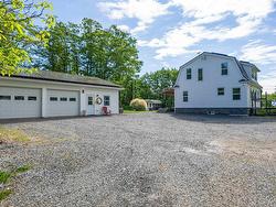 35 Riverside Lane  Enfield, NS B2T 1C8