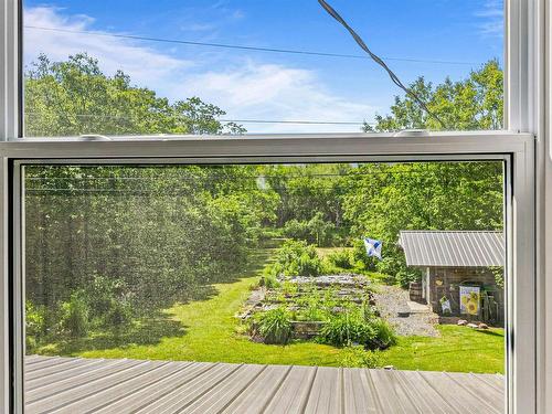 35 Riverside Lane, Enfield, NS 