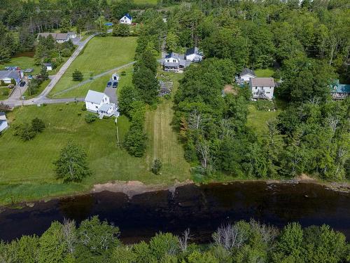 35 Riverside Lane, Enfield, NS 