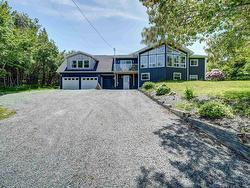 18 Delmerle Drive  Whites Lake, NS B3T 1W9