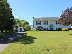 22 MacLauchlan Drive  Stratford, PE C1B 1M2