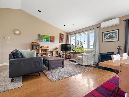 39 Arrow Head Crescent, Waterside, NS 