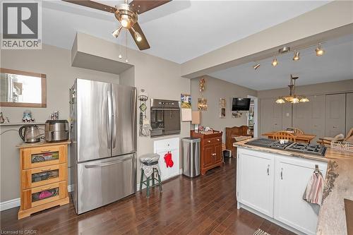 2 Cherry Avenue, Grimsby, ON 