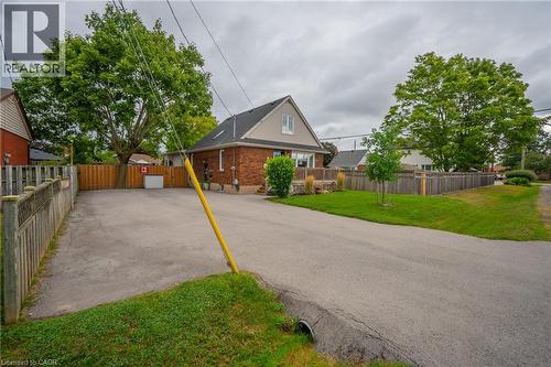 2 Cherry Avenue, Grimsby, ON 