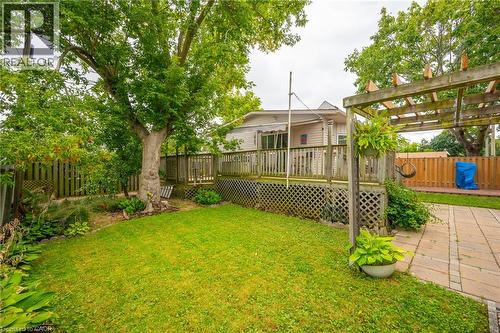2 Cherry Avenue, Grimsby, ON 
