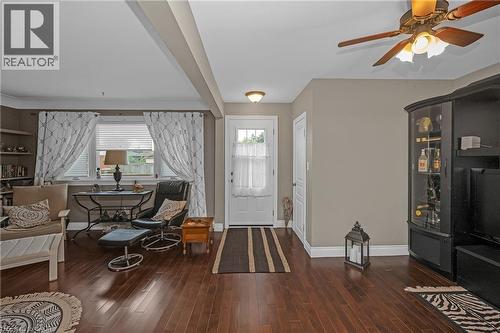 2 Cherry Avenue, Grimsby, ON 