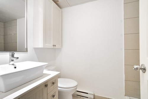 Salle de bains - 114-1205 Rue Mackay, Montréal (Ville-Marie), QC 
