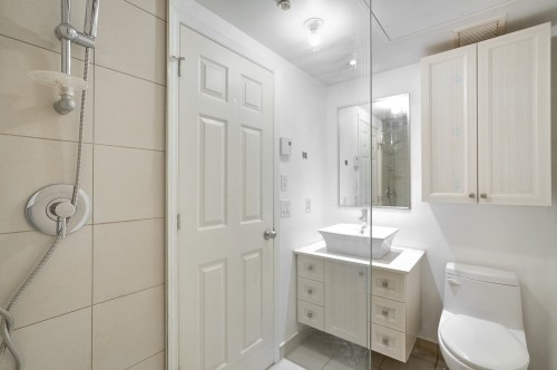 Salle de bains - 114-1205 Rue Mackay, Montréal (Ville-Marie), QC 