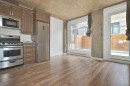 Salon - 114-1205 Rue Mackay, Montréal (Ville-Marie), QC 