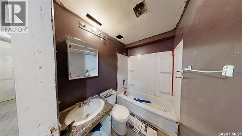 1633 Retallack Street, Regina, SK - Indoor Photo Showing Bathroom
