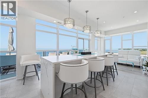 16 CONCORD Place Unit# 808  Grimsby, ON L3M 0J1