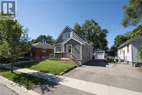 32 Elmwood Avenue, Brantford, ON 