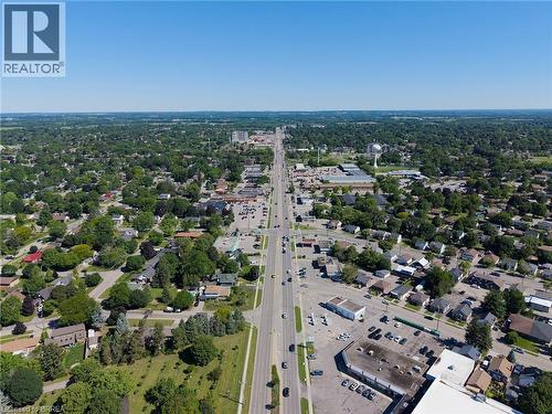 32 Elmwood Avenue, Brantford, ON 