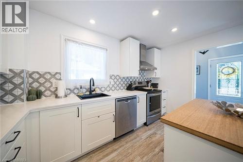 32 Elmwood Avenue, Brantford, ON 